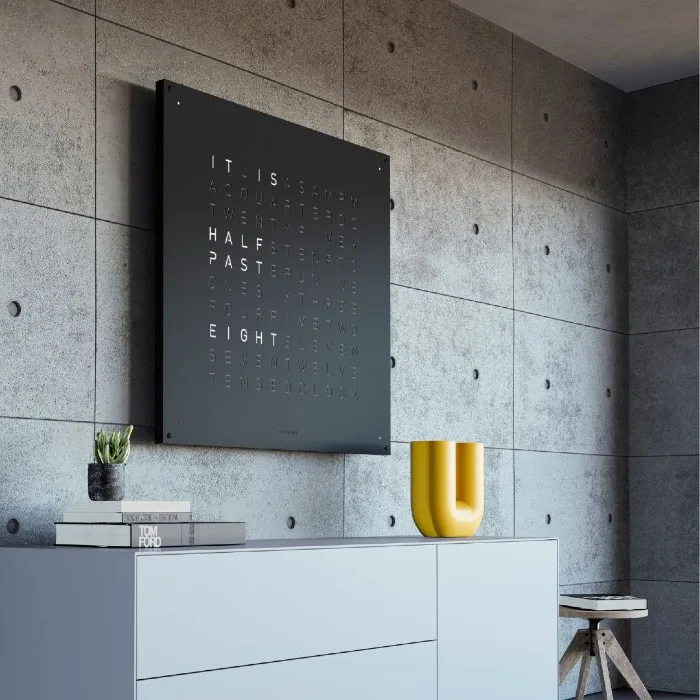 QLOCKTWO